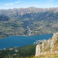 Vue du Morgon sur la vallée de Réallon et le lac de Serre-Ponçon