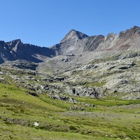 Col des Eaux Rousses / Colle del Acque Rosse au bout du vallon des Eaux Rousse 