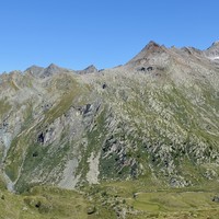 Regard en arrière sur le passage entre le vallon des Eaux Rousses et celui de Bardoney