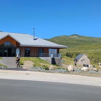 Maison du col de Prat de Bouc, , Buron des Prés Marty et le Plomb du Cantal 