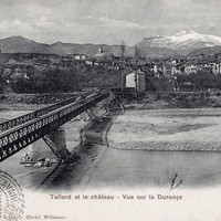 La Durance à Tallard, au fond, Serre Soleille à gauche, la Petite Céüse à droite (CPA)