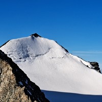Vue sur le Piz Argient (3942m) depuis Pass dal Zupò