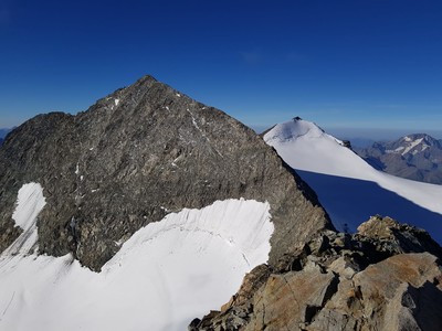 Piz Zupò (gauche) et Piz Argient (droite) depuis Bellavista Piz Zupò (gauche) et Piz Argient (droite) depuis Bellavista