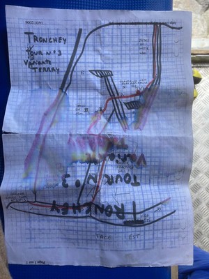 Croquis de la variante Terray disponible en 2023 dans le bivouac Jacchia. Croquis de la variante Terray disponible en 2023 dans le bivouac Jacchia.