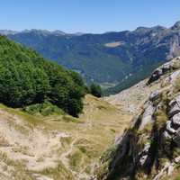 le vallon depuis Çerem (en contrebas) vu du Qafa Borit 