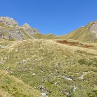 Vue de la combe "variante" depuis le replat à 2300 m 