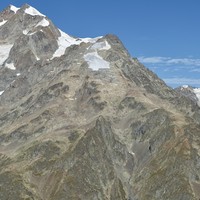 Bientôt plus gêné par la glace pour atteindre le Petit Mont Blanc