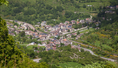 Mérens-les-Vals, village et gare Mérens-les-Vals, village et gare