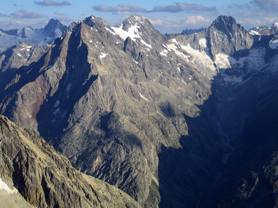 Grande Aiguille de la Bérarde et Vallon des Étages Grande Aiguille de la Bérarde et Vallon des Étages