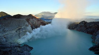 [Concours Photo Sophie 2023] Aube sur le Kawa Ijen