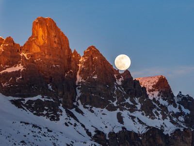 [Concours Photo Sophie 2023] Le soleil se couche, la lune se lève