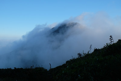 [Concours Photo Sophie 2023] Pointe de l'Echelle dans les nuages, Guadeloupe.