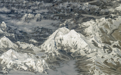 Everest face E -  ISS056-E-201410