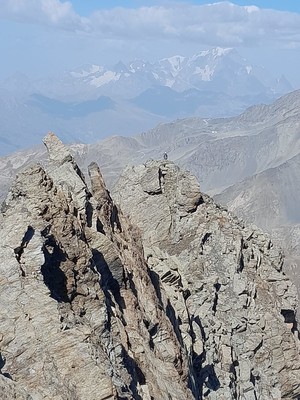 l'arrete Nord avant le sommet du grand bec