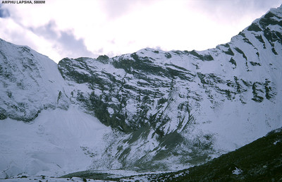 Amphu Lapsha, versant N Amphu Lapsha, versant N