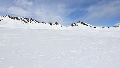 Col et pointe de Dziule à droite Col et pointe de Dziule à droite
