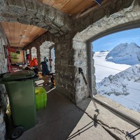Cabane des Vignettes, pique-nique panoramique bien mérité