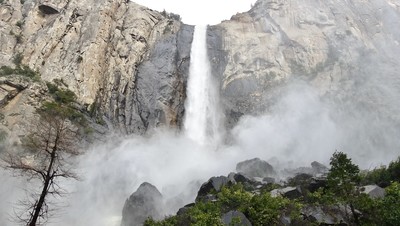 Bridalveil fall (le Voile de la Mariée)