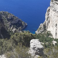 Vue plongeante sur le Val Vierge depuis le GR 51-98 