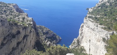 Une autre vue du Val Vierge avec, au fond et en haut à gauche, le sommet de la Concave Une autre vue du Val Vierge avec, au fond et en haut à gauche, le sommet de la Concave