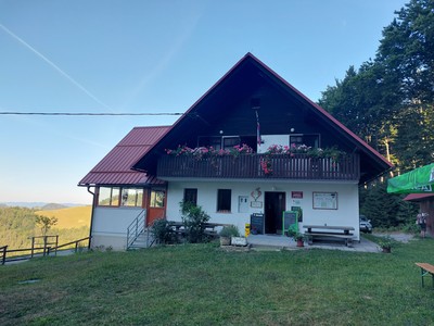 Planinska koca na Ermanovec Planinska koca na Ermanovec