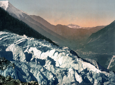 Mer de Glace, vallée de Chamonix vus du Chapeau en 1900 par Photoglob N°0000001312 Mer de Glace, vallée de Chamonix vus du Chapeau en 1900 par Photoglob N°0000001312