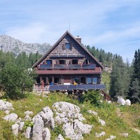 Koca pri Triglavskih jezerih