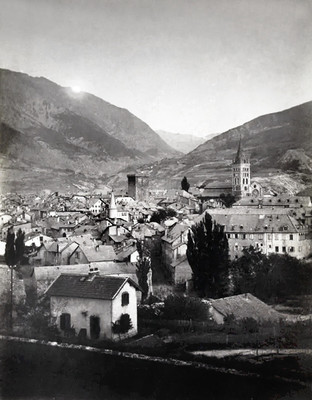 Embrun vers 1890 par Gabriel Loppé Embrun vers 1890 par Gabriel Loppé