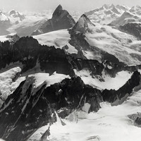 Du Mont Collon au Mont Rose par Walter Mittelholzer