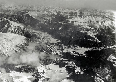 Haute vallée de l'Inn, Silvaplana, par Walter Mittelholzer Haute vallée de l'Inn, Silvaplana, par Walter Mittelholzer