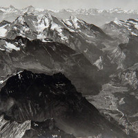 Vallée de la Kander, passage vers la Gemmi, par Walter Mittelholzer en 1919