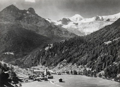 Saas grund et Allalinhorn par Gaberell Saas grund et Allalinhorn par Gaberell