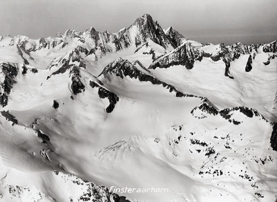 Finsteraarhorn par Walter Mittelholzer Finsteraarhorn par Walter Mittelholzer