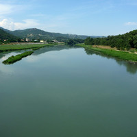 Le Rhône au pied du Coiron