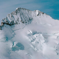 Barre des Ecrins vue de la Roche Emile Pic par YM en 1964