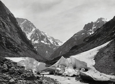 Ailefroide NW, vallée du Vénéon par Vittorio Sella en 1883 Ailefroide NW, vallée du Vénéon par Vittorio Sella en 1883