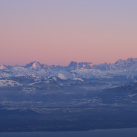 [Concours Photo Sophie 2024] Coucher de soleil sur le massif du Mont-Blanc depuis le Jura
