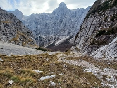 Sovatna - pod skokom - pogled nazaj