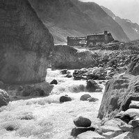 Le torrent des Etançons à la Bérarde, par Henri Ferrand