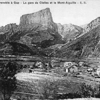 Le mont Aiguille vu de Clelles (CPA)