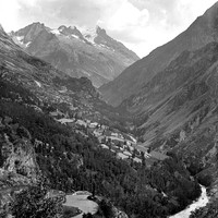 Les Granges et la Bernardière de Saint-Christophe-en-Oisans, la vallée du Vénéon, la Tête des Fétoules par Paul Michels