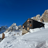 Bivouac de l'Envers des Dorées, côté envers.