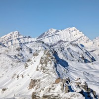 Tourtemagne Pano N: zoom sur Aiguilles de Meden, Rinderhorn/Altels/Balmhorn au fond