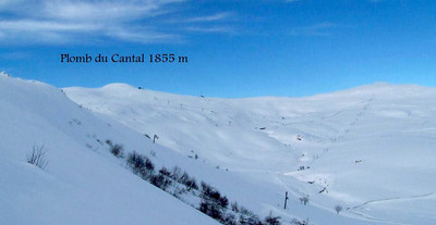 Plomb du Cantal depuis la station de Prat de Bouc Plomb du Cantal depuis la station de Prat de Bouc