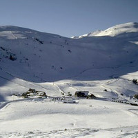 Station de Prat de Bouc et au loin le sommet du massif