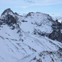  zoom sur le Roc Termier (derrière Tête Noire) et Tête Colombe versant W, depuis le Pic Blanc