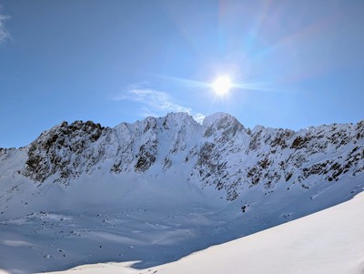Mont Aver versant N et ses couloirs Mont Aver versant N et ses couloirs
