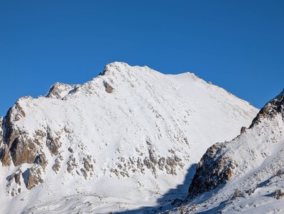Mont Aver, pelé Mont Aver, pelé