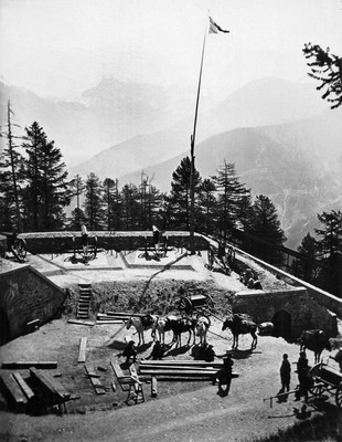 Ancienne batterie de Vallon Claus, en 1896 par Paul Lancrenon Ancienne batterie de Vallon Claus, en 1896 par Paul Lancrenon