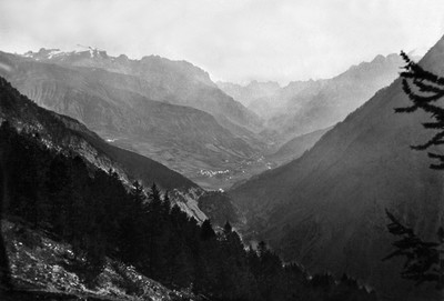 Vallée de l'Ubaye à Saint-Paul, en 1896 par Paul Lancrenon Vallée de l'Ubaye à Saint-Paul, en 1896 par Paul Lancrenon